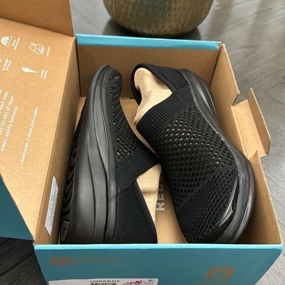 BZees Breathable Slip-On Loafers - Charlie (WIDE) - Picture 2 of 7